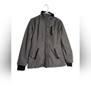 Gray Windbreaker with Stand-Up Collar and Sporty Design